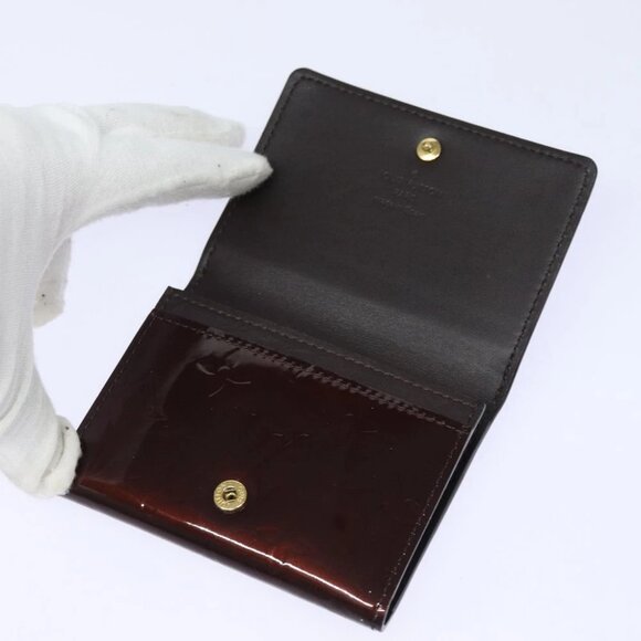 LOUIS VUITTON Vernis Anvelop Cult De Vuitto Case Amarante - Picture 11 of 14